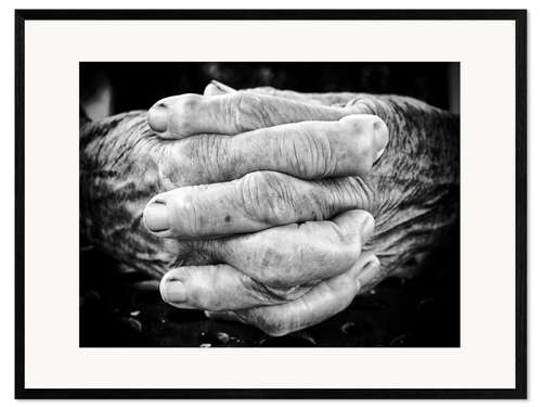 Kehystetty taidepainatus Hands of an old man