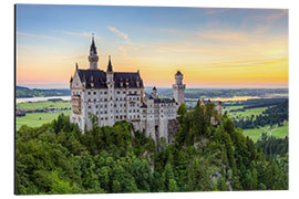 Alubild Schloss Neuschwanstein bei Sonnenaufgang im Sommer