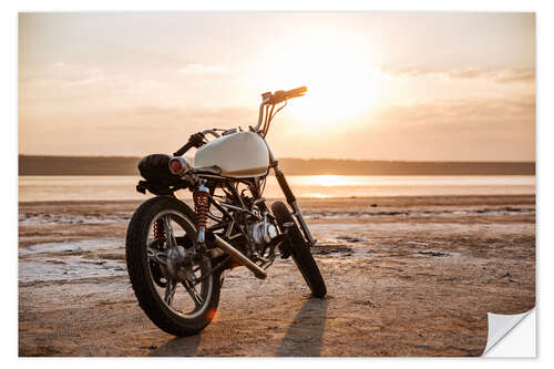 Autocolante decorativo Retro motorcycle in the desert