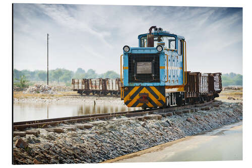 Stampa su alluminio Old freight train, India