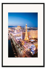 Gerahmter Kunstdruck Eiffel-Turm auf dem Strip in der Nacht, Las Vegas, Nevada, USA