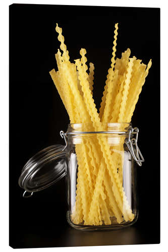 Lerretsbilde Mafaldi pasta in a glass jar