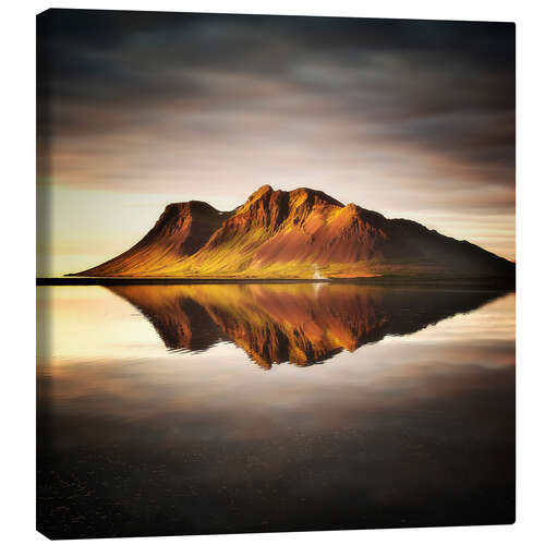 Canvas-taulu Mt. Bjarnarhafnarfjall