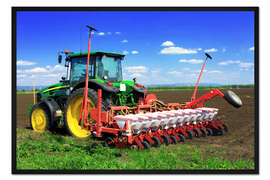 Gerahmter Kunstdruck Traktor auf dem Feld