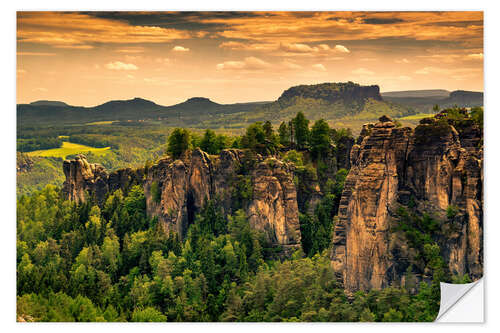 Sticker mural Bastei et Lilienstein dans les montagnes gréseuses de l'Elbe (Elbsandsteingebirge) 