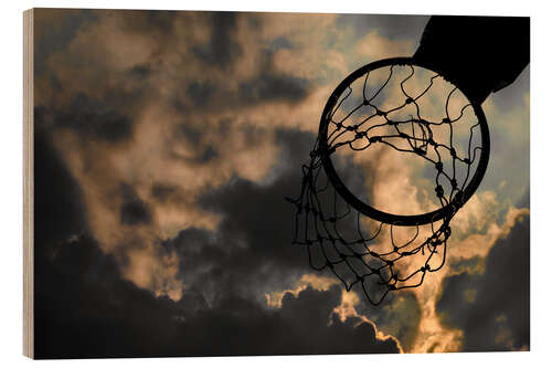 Holzbild Basketballkorb und Himmel