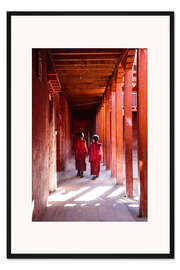 Gerahmter Kunstdruck Zwei junge Mönche in einem Kloster, Nepal