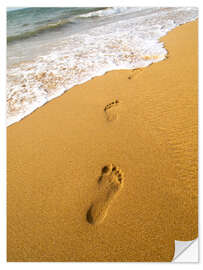 Naklejka na ścianę Footprints towards the sea