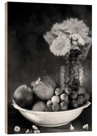 Wood print Still life with apples and grapes noir