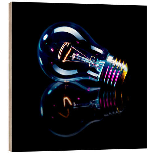 Quadro de madeira Lightbulb with Reflection