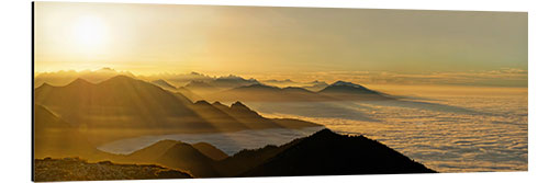 Cuadro de aluminio Mountain peak over the clouds