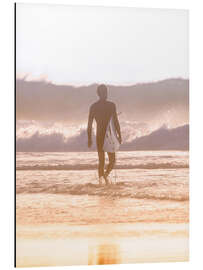 Aluminium print Lonely surfer on the beach