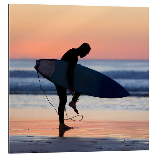 Gallery print Silhouette of male surfer on the beach