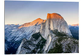 Quadro em plexi-alumínio Half Dome at sunset