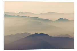 Magnettafel Szenische nebelige Atmosphäre über Japan