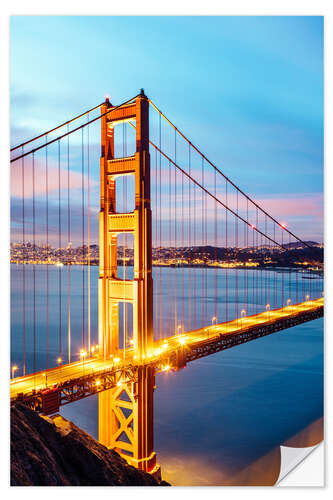 Selvklebende plakat Dawn on the Golden gate bridge, San Francisco, USA