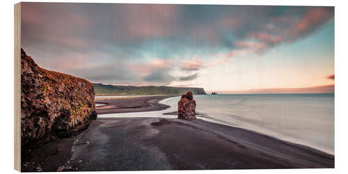 Hout print Summer Night at the Black Lava Beach on Iceland