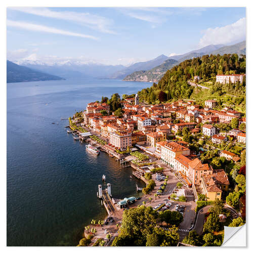 Vinilo para la pared Aerial view of Bellagio on beautiful lake Como