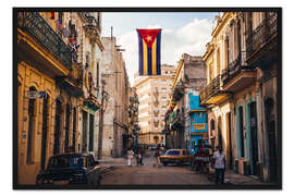 Gerahmter Kunstdruck Kubanische Flagge mit Löchern