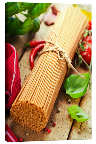 Canvastavla whole wheat spaghetti with ingredients