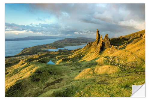 Vinilo para la pared Old Man of Storr in the morning light, Isle of Skye, Scotland