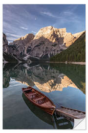 Självhäftande poster Braies Lake, Dolomite Alps