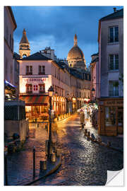 Naklejka na ścianę Sidewalk cafes in Montmartre with Sacré-Coeur, Paris