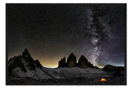 Gerahmter Kunstdruck Einsames Zelt unter Milchstraße über den drei Zinnen - Dolomiten