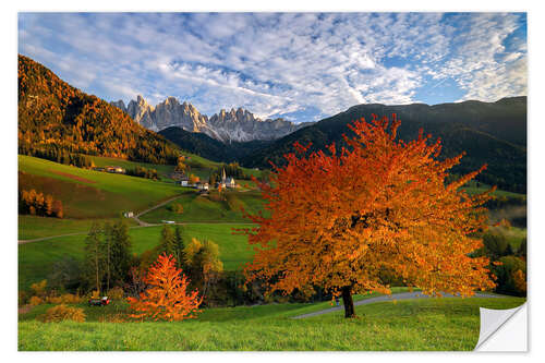 Sticker mural Funes Valley in autumn, Dolomites, South Tyrol, Italy