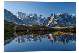 Aluminium print Grandes Jorasses reflected in Lac De Cheserys, France