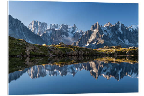 Cuadro de plexi-alu Grandes Jorasses reflected in Lac De Cheserys, France