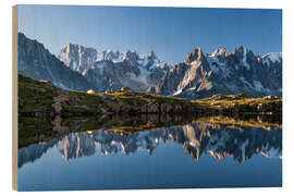 Obraz na drewnie Grandes Jorasses reflected in Lac De Cheserys, France