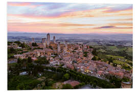 Hartschaumbild Luftaufnahme Drohne über San Gimignano, Toskana, Italien