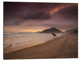 Alubild Surfer bei Sonnenuntergang am brasilianischen Strand