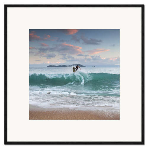 Impression artistique encadrée Surfeur au coucher du soleil au paradis