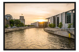 Gerahmter Kunstdruck Sonnenuntergang am Reichstag in Berlin