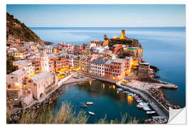 Sisustustarra Evening at Vernazza, Cinque Terre, Italy