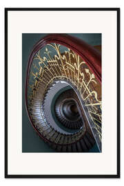Gerahmter Kunstdruck Wendeltreppe mit verziertem Handlauf