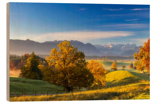 Holzbild Herbst in Bayern mit Blick auf Zugspitze