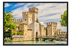 Gerahmter Kunstdruck Das Scaliger Castle in Sirmione, Italien