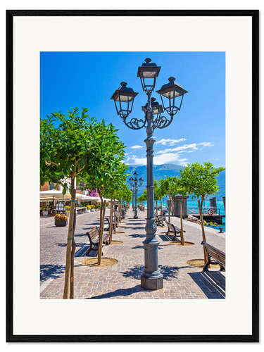 Kunsttryk i ramme Village of Gargnano, Lake Garda Italy