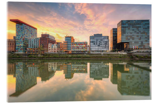 Acrylglasbild Düsseldorf Spiegelung im Medienhafen bei Sonnenuntergang