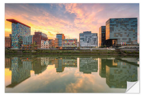 Selvklebende plakat Düsseldorf Reflection in the Media Harbor at sunset