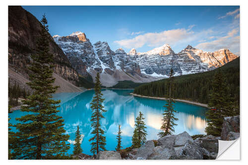 Selvklæbende plakat Sunset over lake Moraine, Banff, Canada