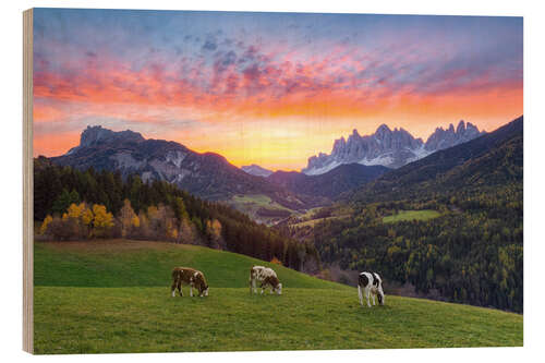 Trätavla View into the Villnöss Valley in South Tyrol at sunrise