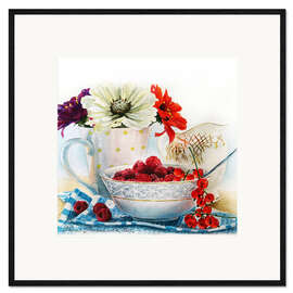 Ingelijste kunstdruk Flowers and berries watercolor painting