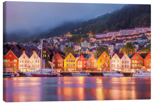 Obraz na płótnie Famous Bryggen street in Bergen, Norway