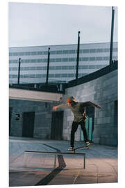 Stampa su PVC Skateboarder balances on a bench