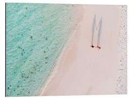 Aluminiumsbilde Romantic couple at the beach, Maldives