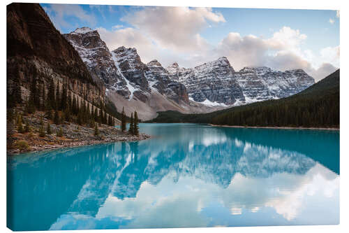 Canvas print Autumnal sunset at Moraine lake, Canada